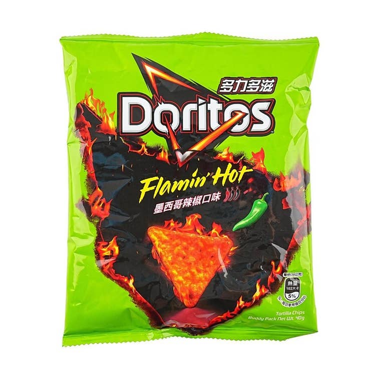 Load image into Gallery viewer, Doritos Flamin Hot Jalapeno Flavor 40g (Taiwan)
