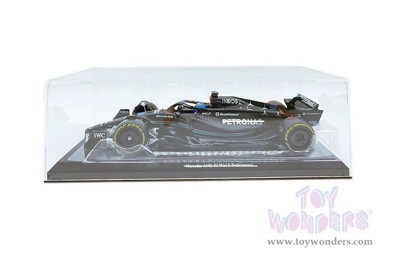 Cargue la imagen en el visor de la galería, Toy Wonders Bburago Formula Racing - Mercedes AMG Petronas George Russell with Driver Formula One F1 2023 1/24 scale Figure
