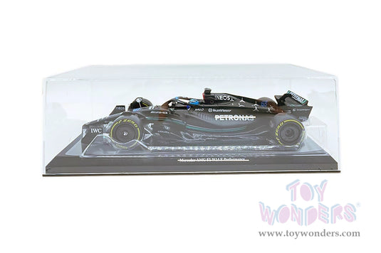 Toy Wonders Bburago Formula Racing - Mercedes AMG Petronas George Russell with Driver Formula One F1 2023 1/24 scale Figure