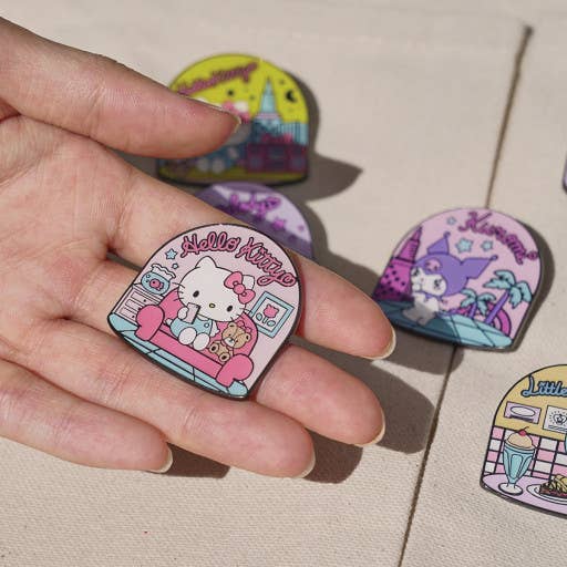 Sanrio - Character pins Badge Random Egg Mystery Box