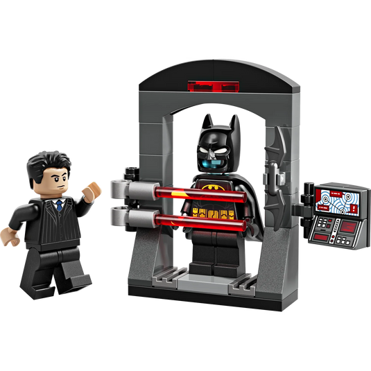 Lego: DC Comics Batman™- Bruce Wayne™ and the Batsuit™ Mini-Build Bag Figure