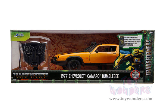 Toy Wonders Hollywood Rides Transformers 7 - 1977 Chevrolet® Camaro® Bumblebee with Transformers Diecast Statue 1/24 Die Cast Vehicle