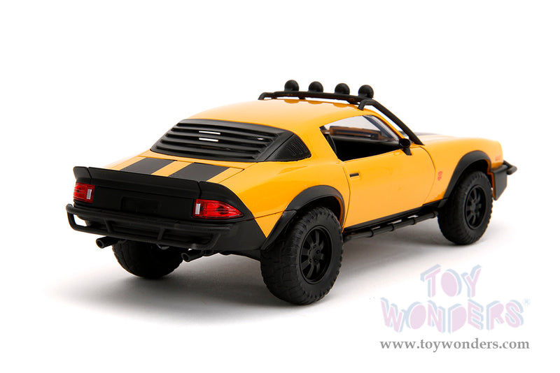 Load image into Gallery viewer, Toy Wonders Hollywood Rides Transformers 7 - 1977 Chevrolet® Camaro® Bumblebee with Transformers Diecast Statue 1/24 Die Cast Vehicle

