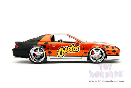 Jada Toys - Hollywood Rides: Chevrolet® Camaro® Diecast Z/28 with Chester Cheetah Figurine 1:24 Scale Car