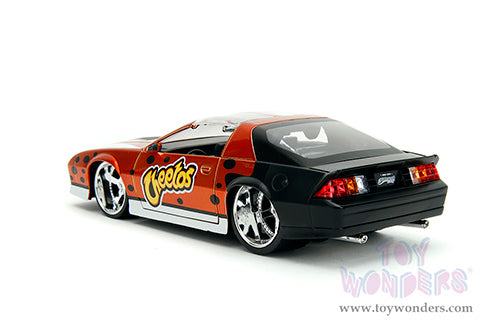 Load image into Gallery viewer, Jada Toys - Hollywood Rides: Chevrolet® Camaro® Diecast Z/28 with Chester Cheetah Figurine 1:24 Scale Car
