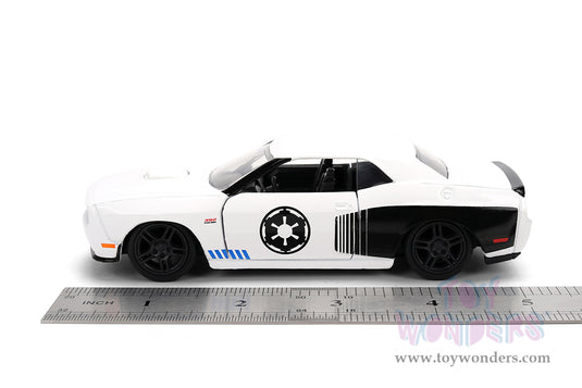 Hollywood Rides Star Wars - Dodge Charger SRT8 Stormtrooper Figure Jada Toys
