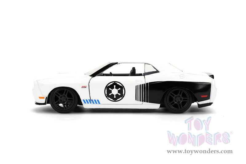 Load image into Gallery viewer, Hollywood Rides Star Wars - Dodge Charger SRT8 Stormtrooper Figure Jada Toys

