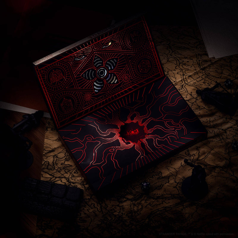 Cargue la imagen en el visor de la galería, Stranger Things - Characters Playing Cards
