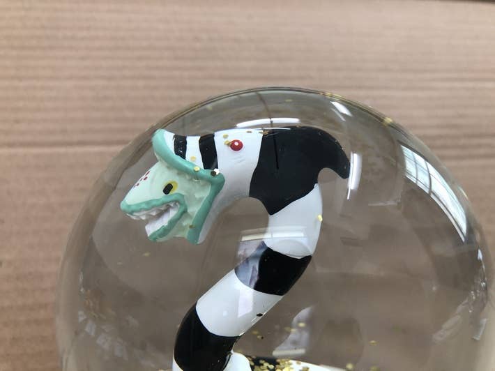 Load image into Gallery viewer, Beetlejuice Sandworm 100mm Snow Globe
