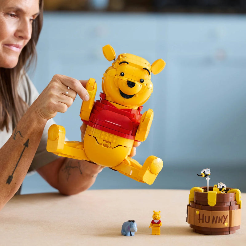 Cargue la imagen en el visor de la galería, Lego: Disney Winnie the Pooh - Winnie the Pooh Hunny Figure
