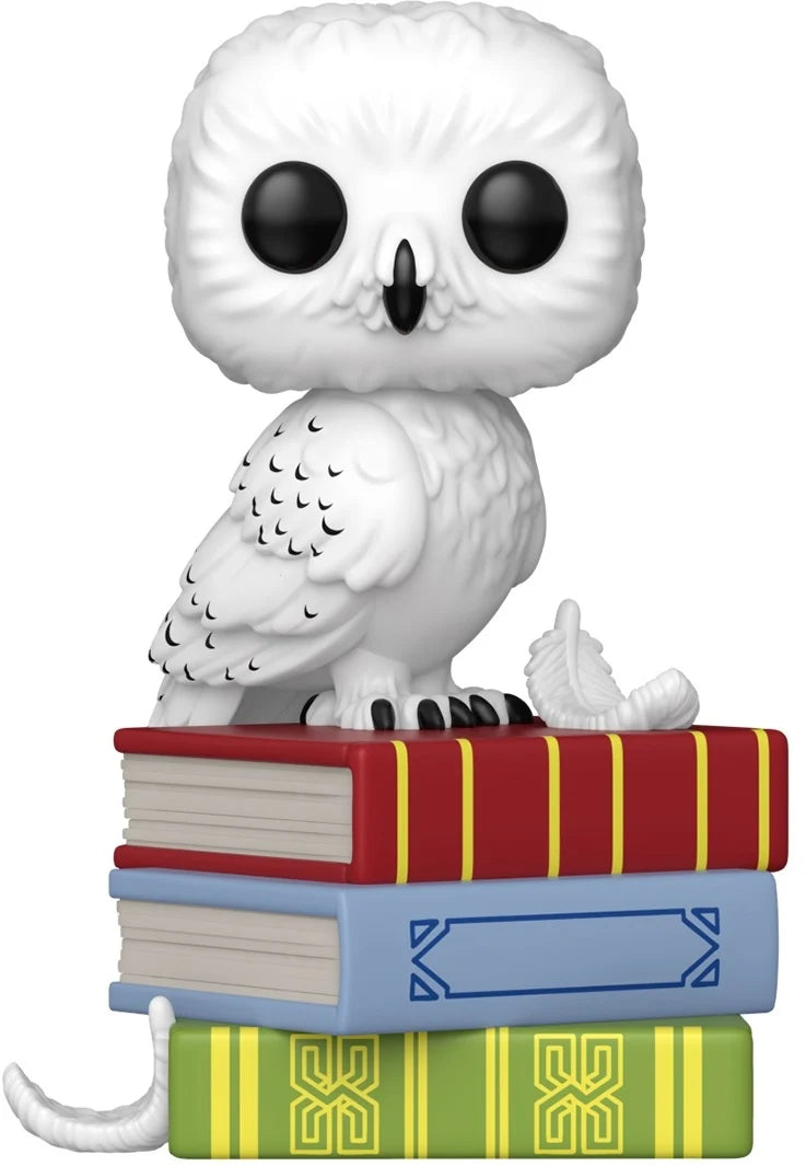 Chargez l'image dans la visionneuse de la galerie, Funko POP! Harry Potter - Hedwig On Books Vinyl Figure
