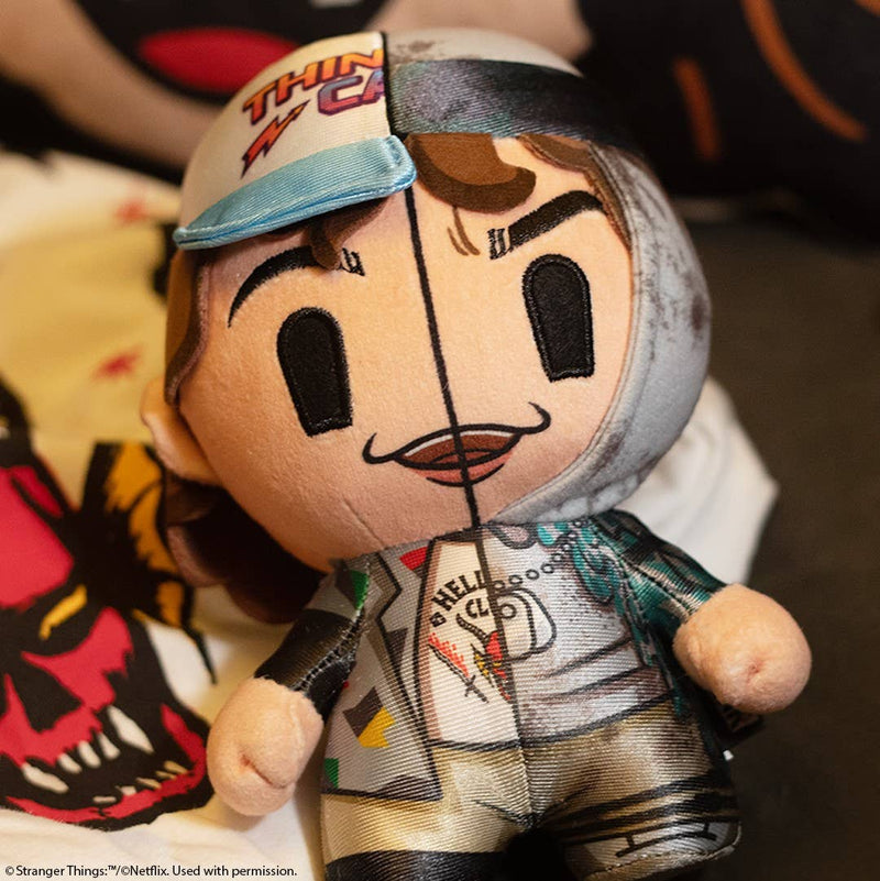 Cargue la imagen en el visor de la galería, Toys Matter Inc. Stranger Things DZNR 7&quot; - Dustin Plush Toy
