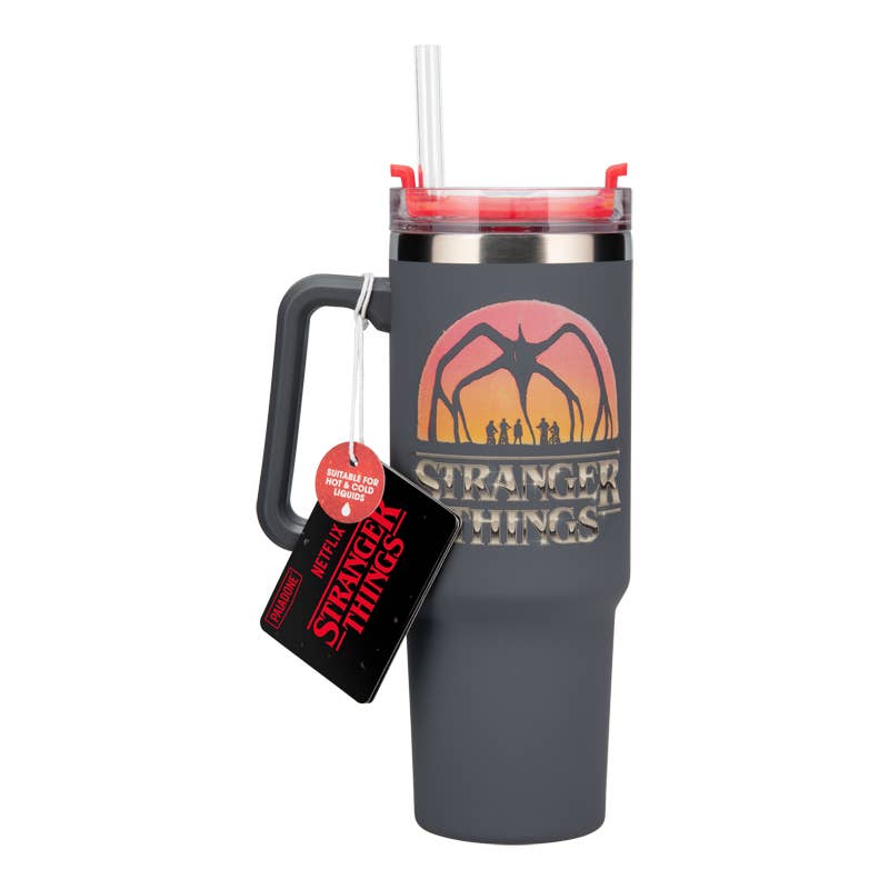 Cargue la imagen en el visor de la galería, Paladone Stranger Things 5 900ml Insulated Cup and Straw
