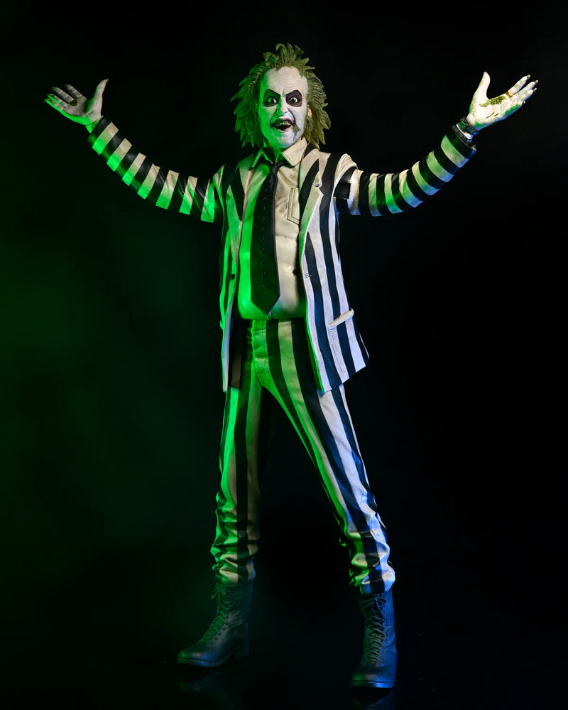 Load image into Gallery viewer, Neca Beetlejuice 1988 - Striped Suit Beetlejuice 1/4 Scale Figure
