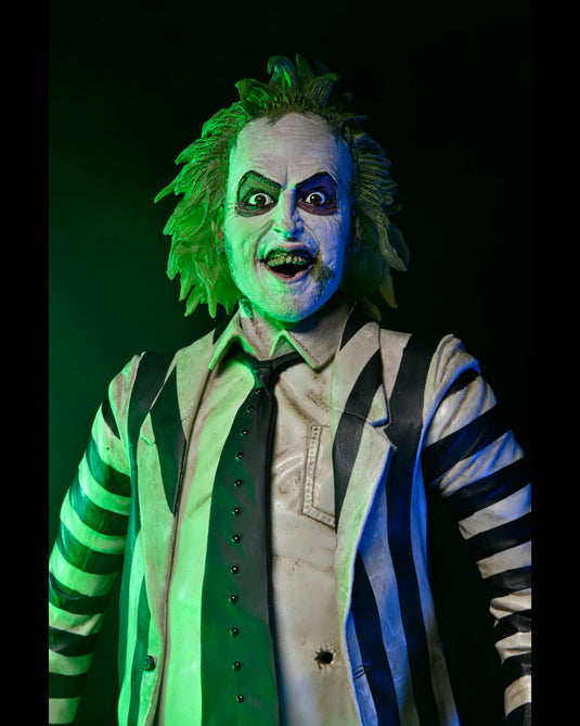 Neca Beetlejuice 1988 - Striped Suit Beetlejuice 1/4 Scale Figure