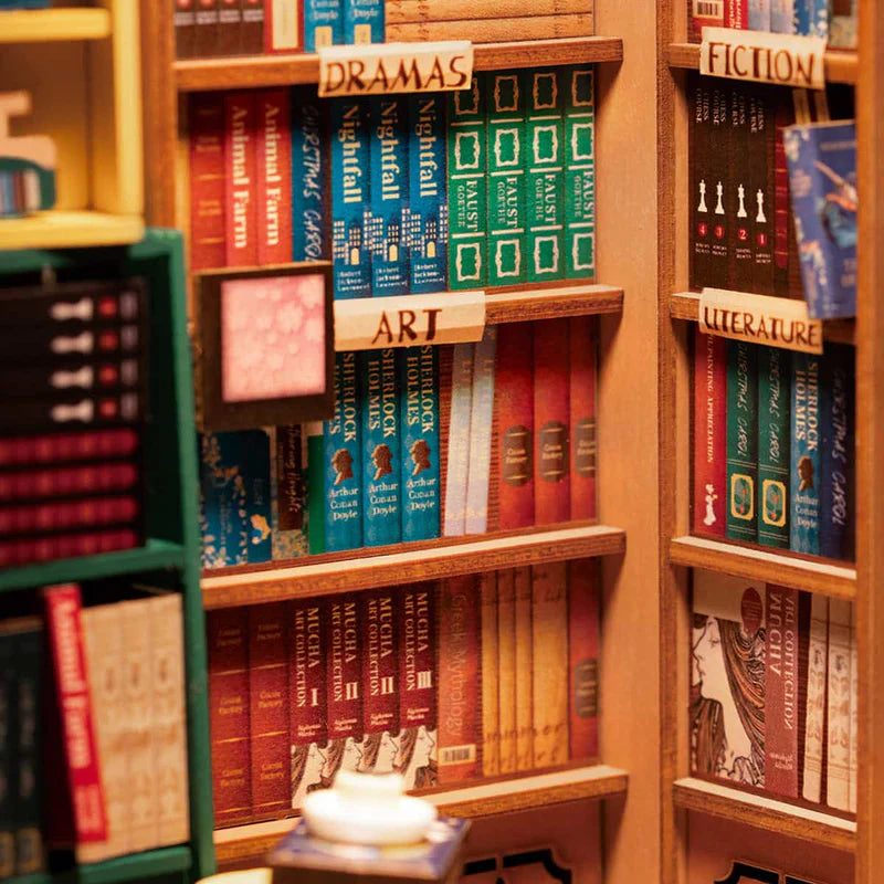 Chargez l&#39;image dans la visionneuse de la galerie, Robotime Rolife - Shakespeare Bookstore DIY Book Nook Shelf Insert Kit Figure

