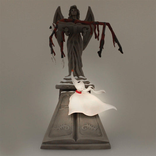 Enesco Disney Showcase: The Nightmare Before Christmas - Santa Jack & Light Up Zero Figure