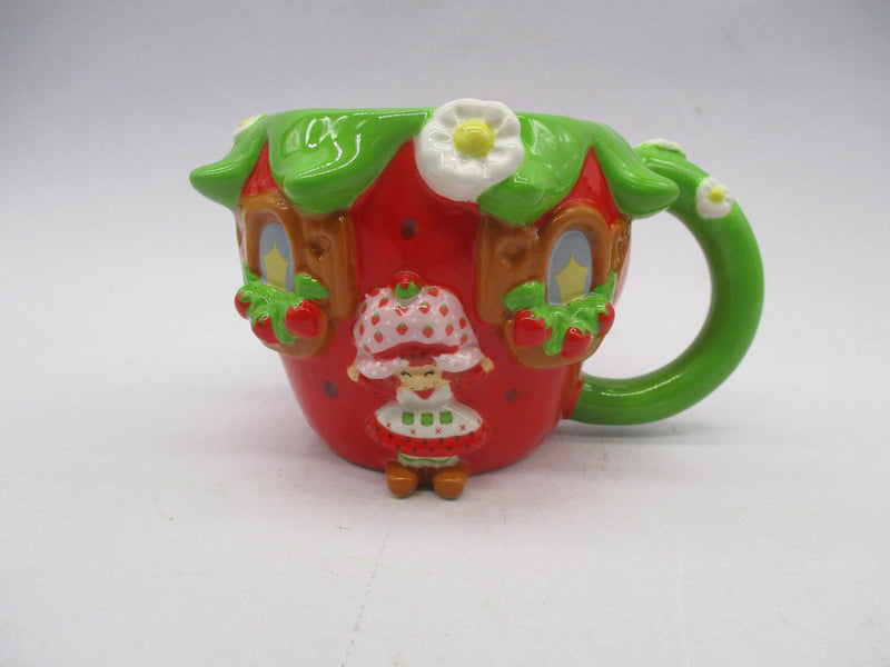 Cargue la imagen en el visor de la galería, Strawberry Shortcake Cake Ceramic 3D Sculpted Mug
