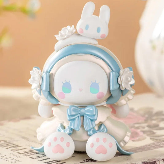 Lucky Emma - Perfume Discovery Series Vinyl Figure 1 Single Blind Box