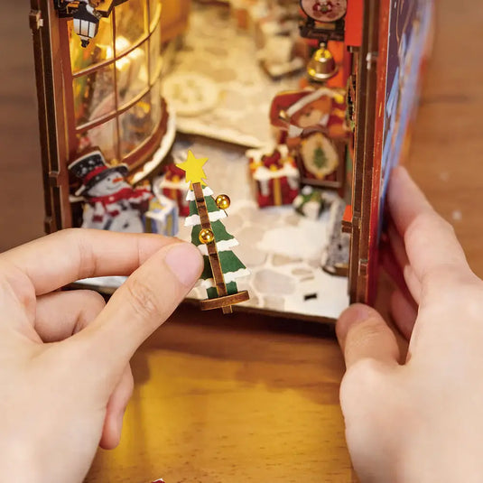 Robotime Rolife Christmas Street DIY Book Nook