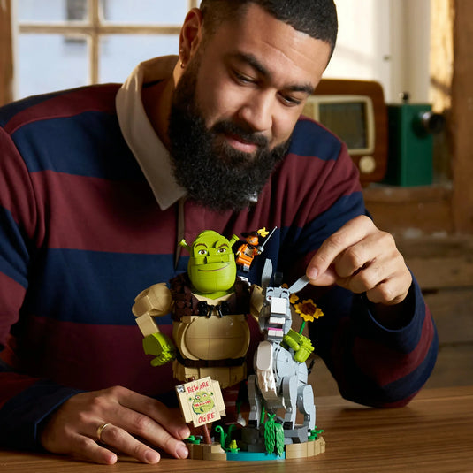 LEGO DreamWorks Shrek - Donkey & Puss in Boots Building Toy Figure
