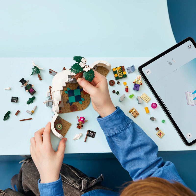 Load image into Gallery viewer, Lego: One Piece - Dr. Hiriluk's Hideout Building Figure
