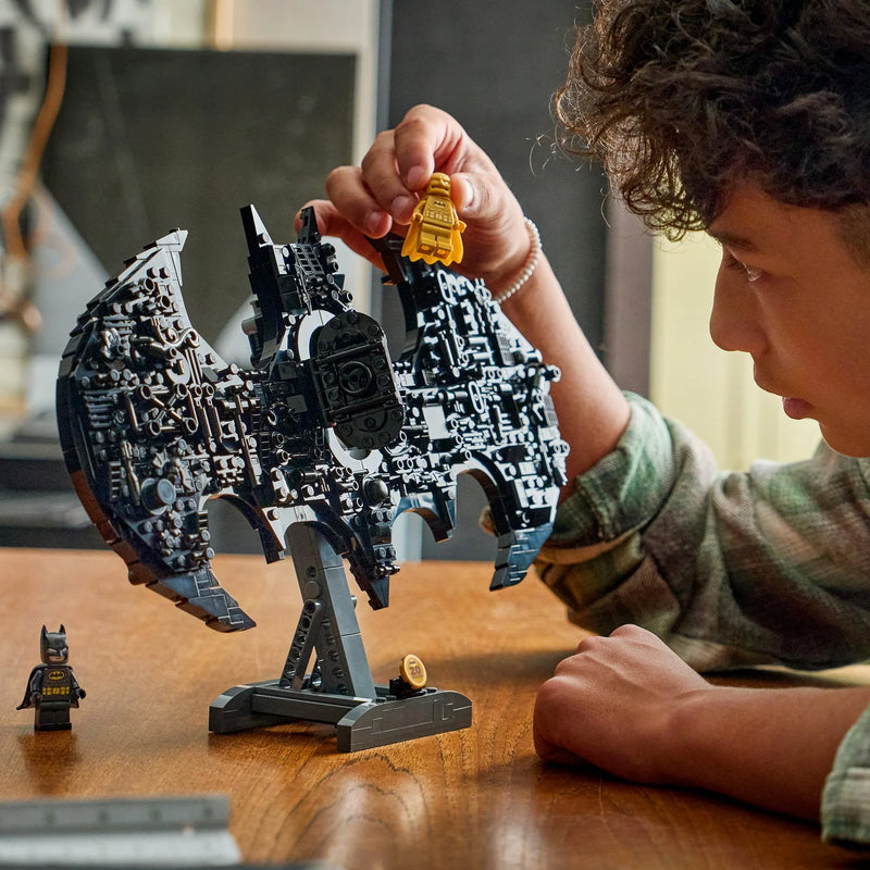 Load image into Gallery viewer, Lego DC Comics - Batman Logo Figure
