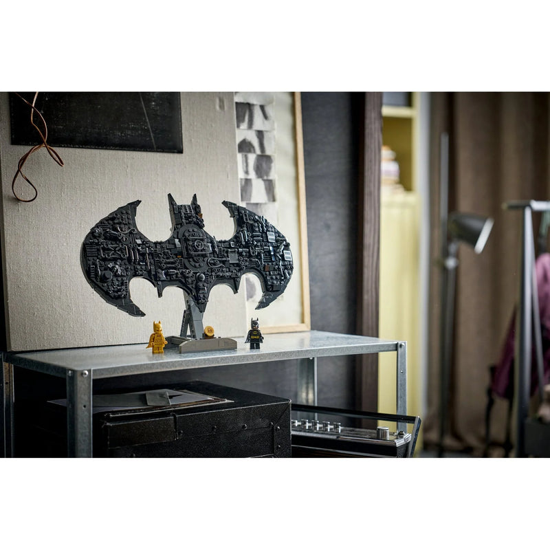 Load image into Gallery viewer, Lego DC Comics - Batman Logo Figure
