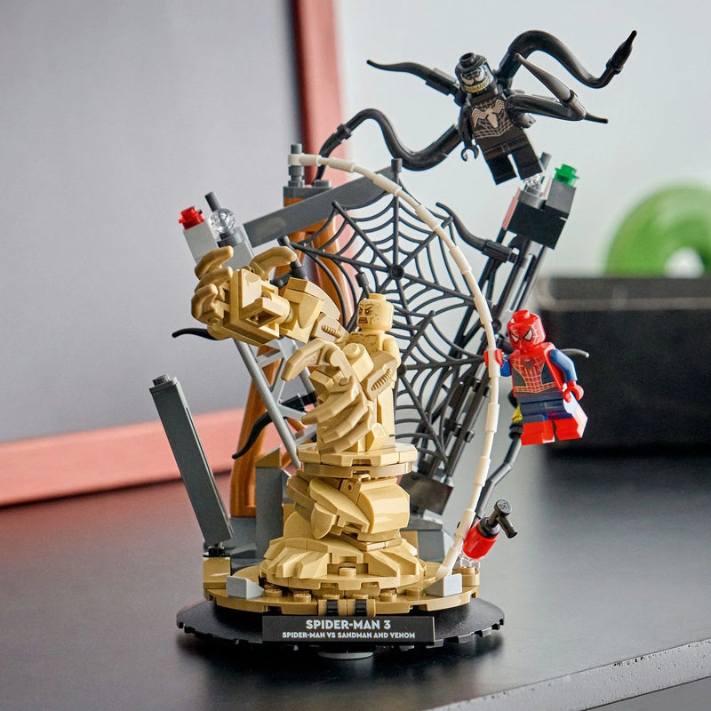 Cargue la imagen en el visor de la galería, LEGO Marvel Spider-Man - Spider-Man vs. Sandman Figure

