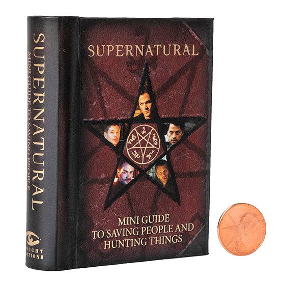 Load image into Gallery viewer, Supernatural: Mini Guide To Saving People and Hunting Things Book
