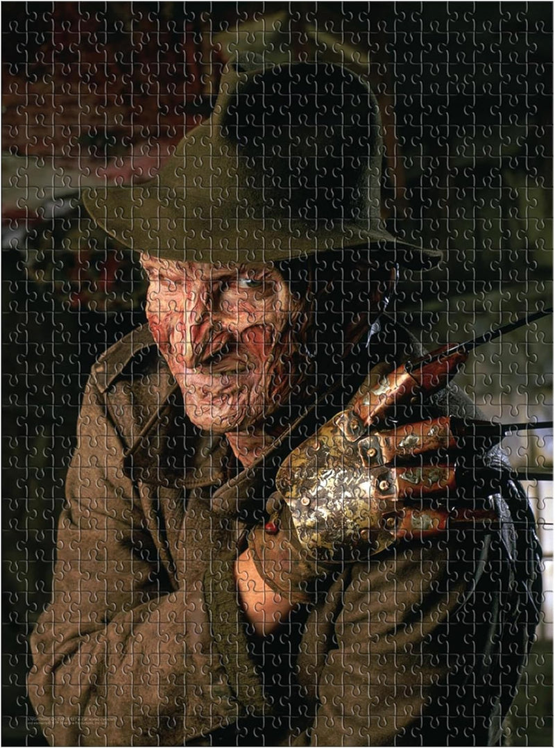 Cargue la imagen en el visor de la galería, Horror Characters - Coffin Box - 500 Piece Jigsaw Puzzle
