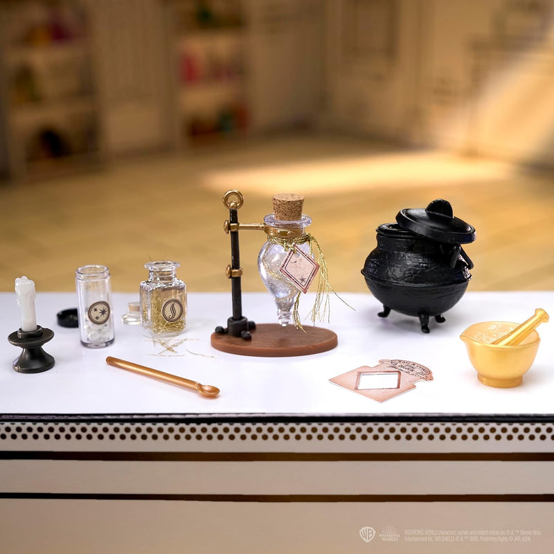 Cargue la imagen en el visor de la galería, Miniverse Make It Mini Potions Harry Potter 1pc Mini Collectibles Figure
