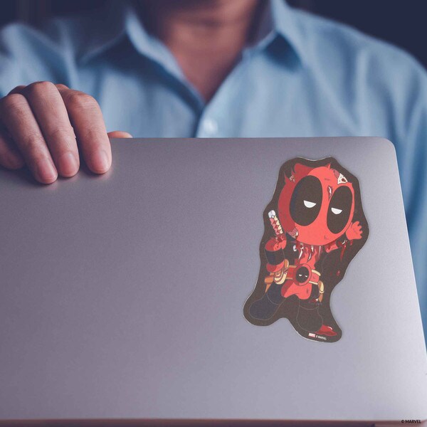 Cargue la imagen en el visor de la galería, Open Road Brands: Marvel Deadpool Cartoon Adhesive Decal
