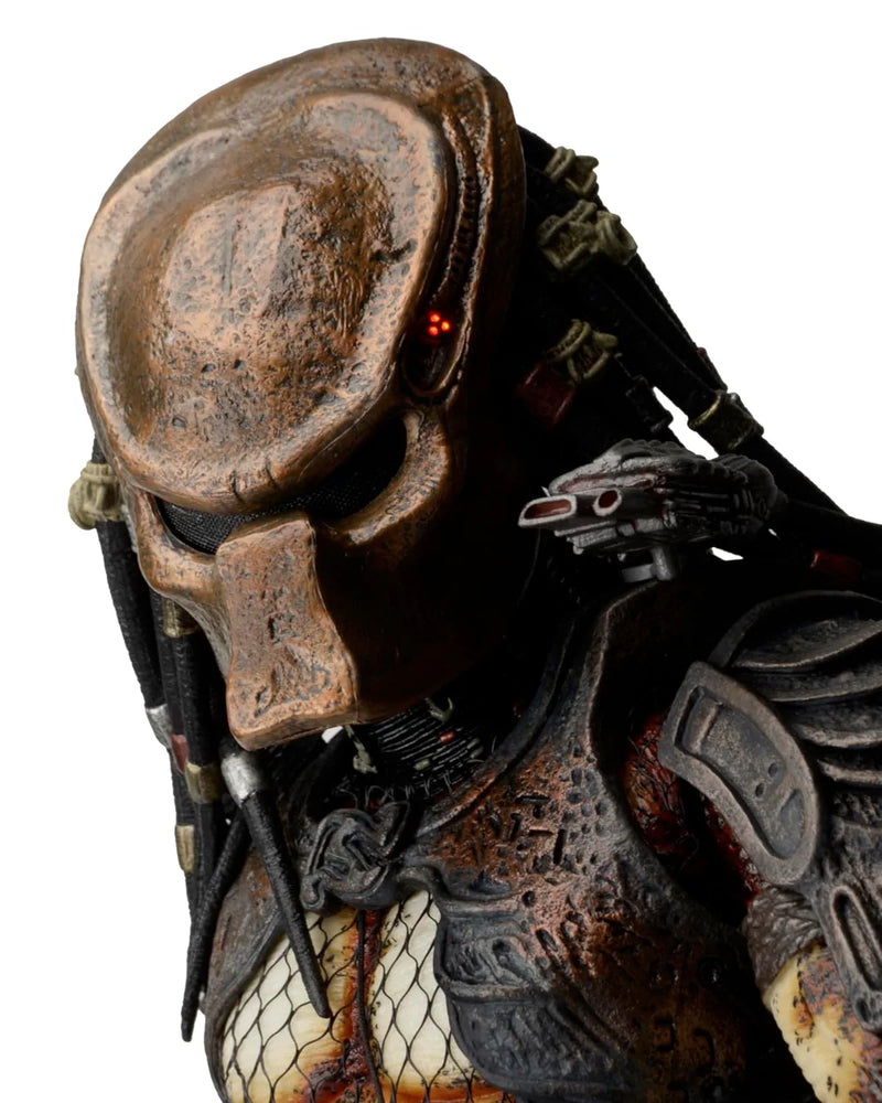 Chargez l'image dans la visionneuse de la galerie, NECA! Predator 2 - City Hunter Predator With LED Light 1/4 Scale Action Figure
