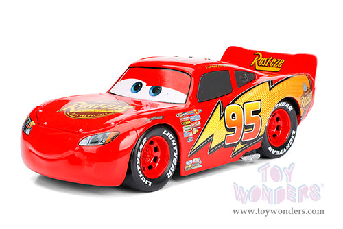 Cargue la imagen en el visor de la galería, Jada Toys - Hollywood Rides: Lightning McQueen #95 Red 1:24 Diecast Model Scale Car
