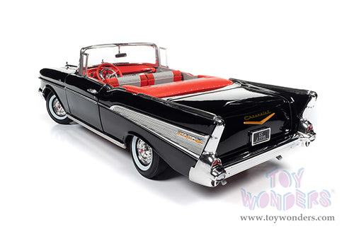 Cargue la imagen en el visor de la galería, Auto World Silver Screen Machines - James Bond 007 Chevrolet® Bel Air® Convertible - Dr. No 1962 1/18 Scale Diecast Model Car
