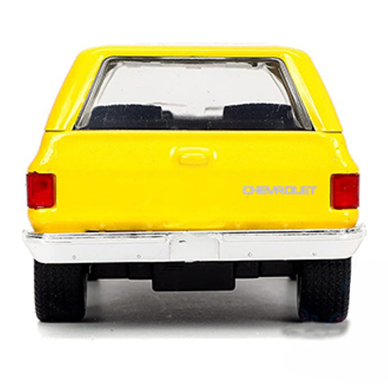 Load image into Gallery viewer, SpongeBob: 1980 Chevy® K5 Blazer With SpongeBob SquarePants Diecast Model Car
