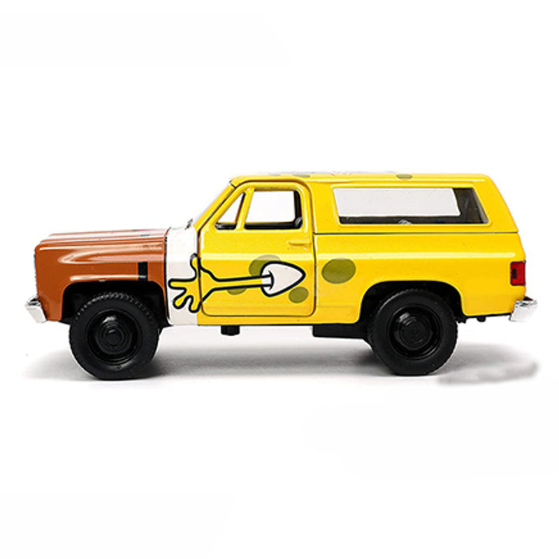 Load image into Gallery viewer, SpongeBob: 1980 Chevy® K5 Blazer With SpongeBob SquarePants Diecast Model Car
