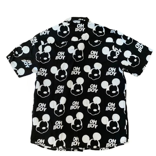 ¡Disney! Mickey Mouse Oh Boy camisa negra con botones