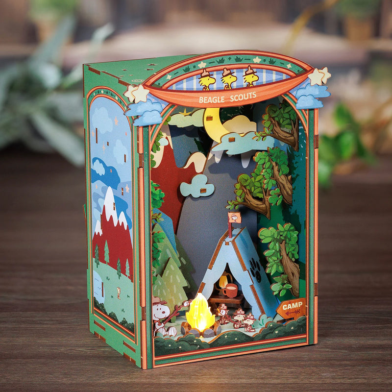 Load image into Gallery viewer, Hands Craft Peanuts - Snoopy’s Beagle Scouts DIY Miniature Book Nook Kit Figure
