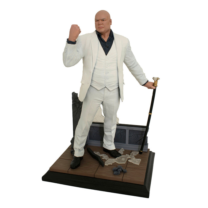 Diamond Marvel Hawkeye - The Kingpin Gallery Diorama Action Figure