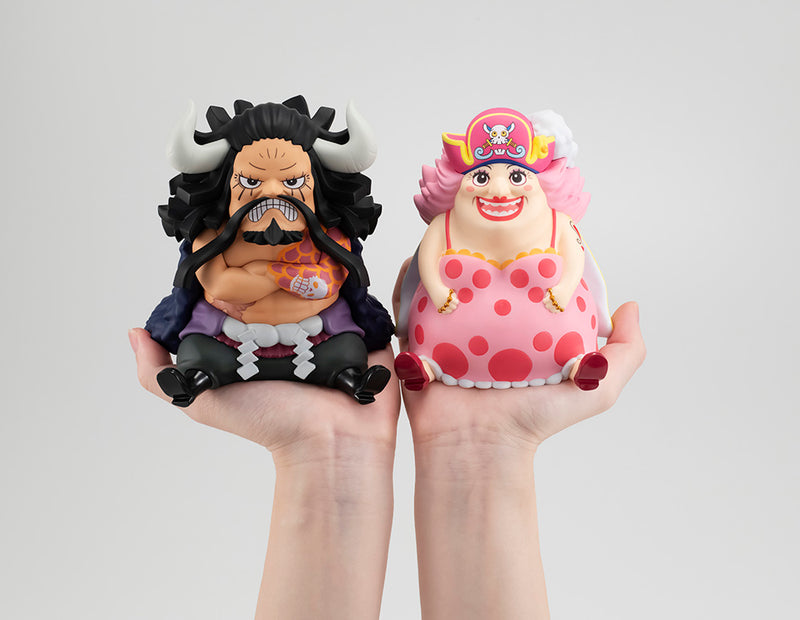 Load image into Gallery viewer, Ultra Tokyo One Piece - Lookup Figure
