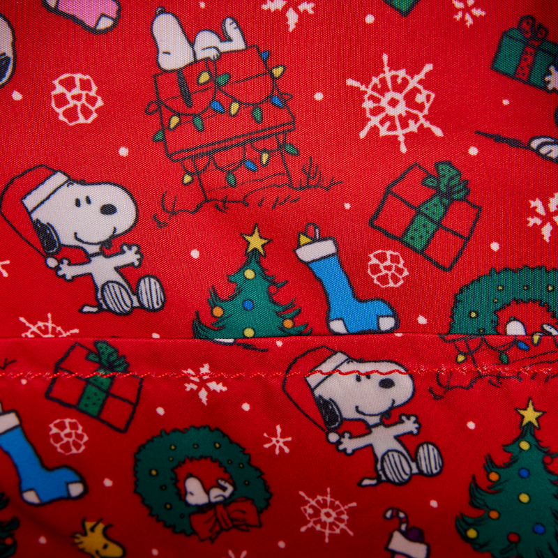 Cargue la imagen en el visor de la galería, Loungefly Peanuts - Snoopy &amp; Woodstock Holiday Plush Wreath Mini Backpack

