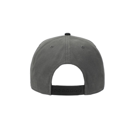 DC Comics: The Batman - Embroidered Logo Pre-Curved Bill Snapback Hat