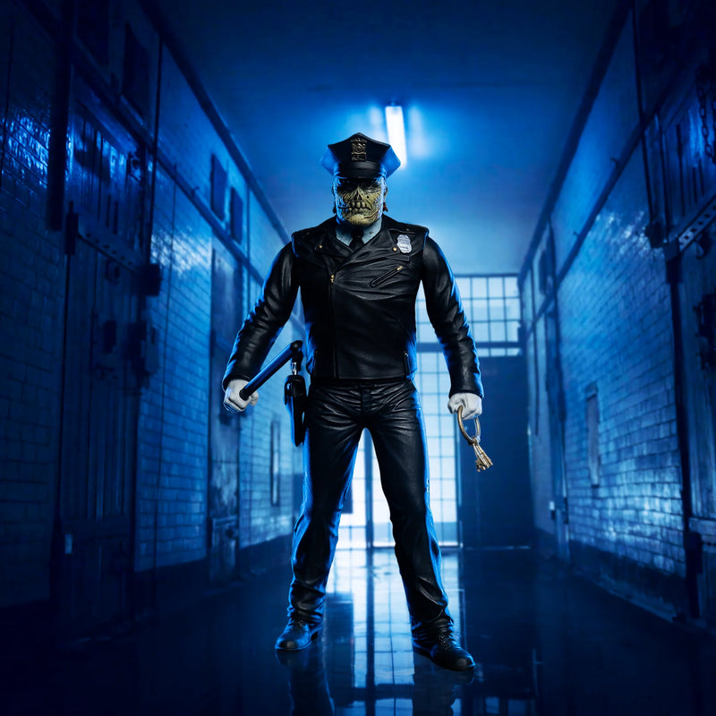 Load image into Gallery viewer, Trick or Treat Studios Scream Greats Maniac Cop 2 - Maniac Cop 8" Scale Action Figure
