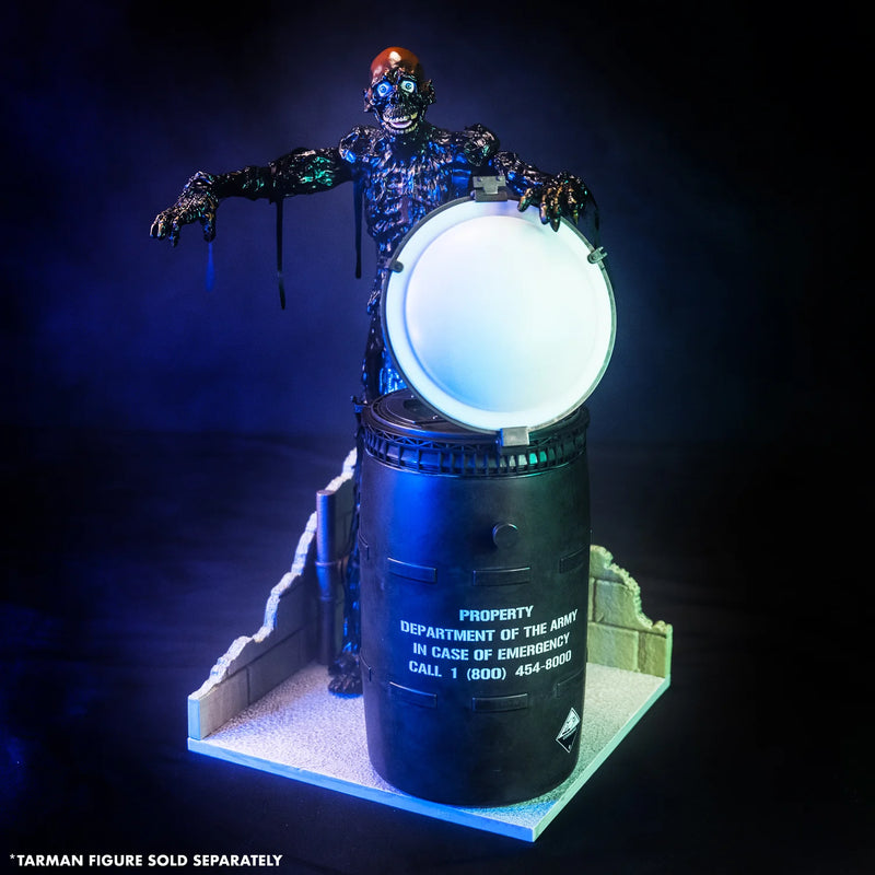 Chargez l&#39;image dans la visionneuse de la galerie, Return of the Living Dead - 245 Trioxin Barrel Set Figure
