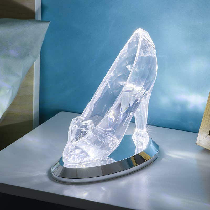 Cargue la imagen en el visor de la galería, Paladone - Cinderella Glass Slipper 3D Light
