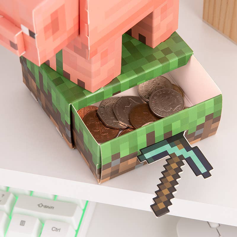 Chargez l&#39;image dans la visionneuse de la galerie, Minecraft - Pig Build Your Own Money Box Kit
