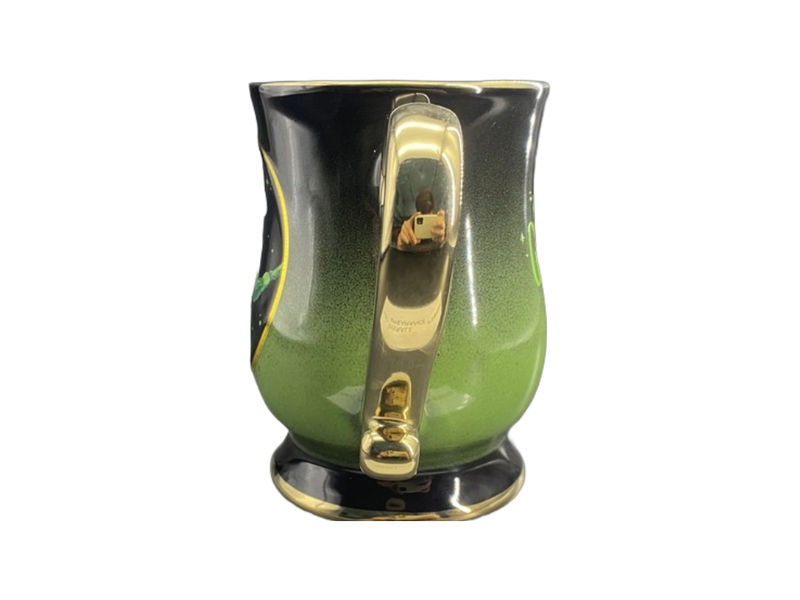 Chargez l'image dans la visionneuse de la galerie, Disney Wicked - Characters Embossed Foil 17.5oz Footed Ceramic Mug
