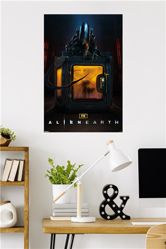 Chargez l&#39;image dans la visionneuse de la galerie, Trends International Alien - Earth (2025) Fear One Sheet Wall Poster
